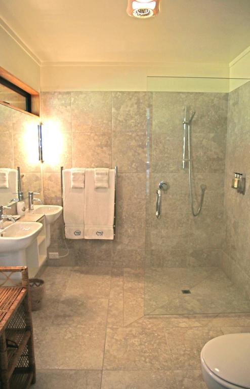 Twin Waters Lodge 콜링우드 객실 사진